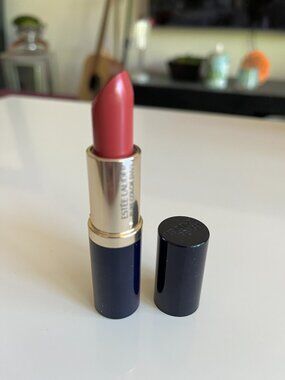 Estée Lauder Pure Color Envy Sculpting Lipstick in Rebellious Rose New